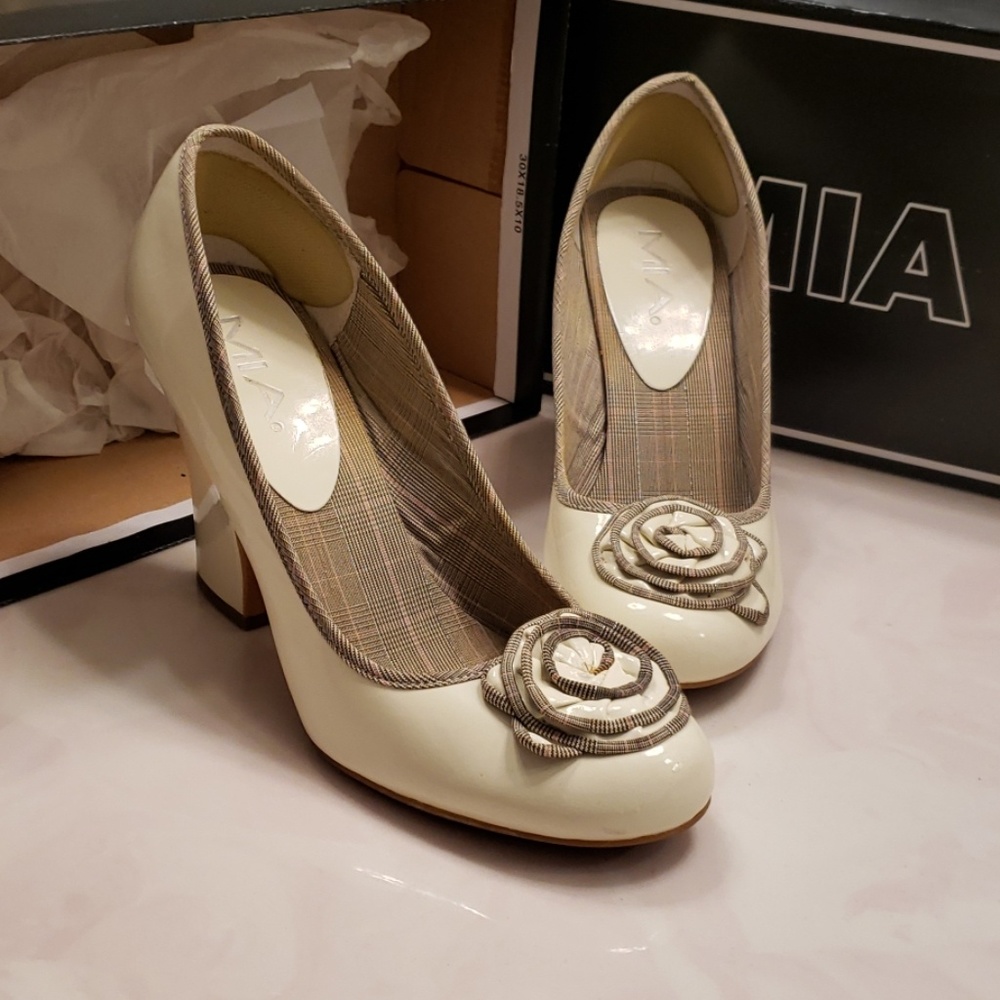 Mia Shoes